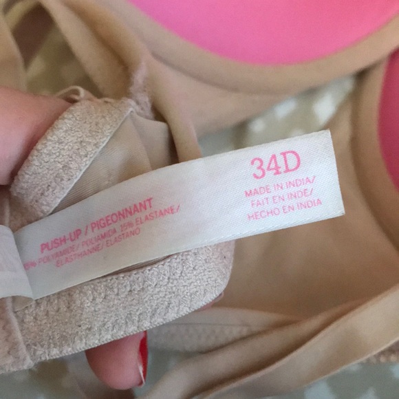 VS Nude Bra. - Picture 6 of 6